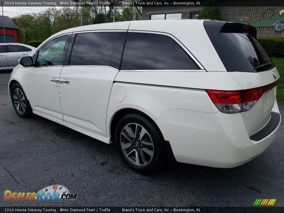 2014 Honda Odyssey Touring White Diamond Pearl / Truffle Photo #3
