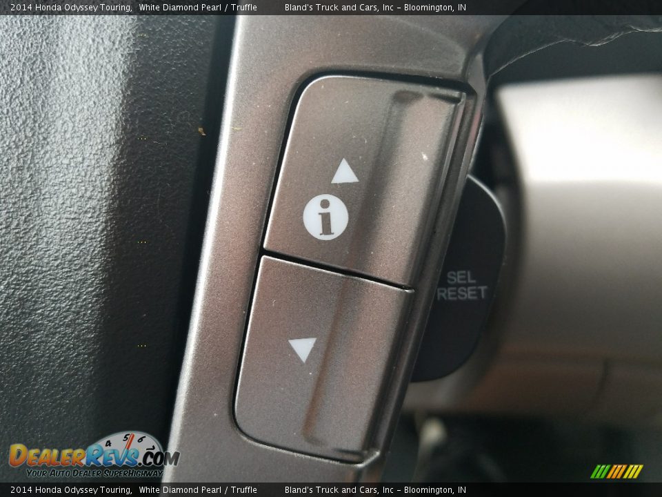 2014 Honda Odyssey Touring White Diamond Pearl / Truffle Photo #29