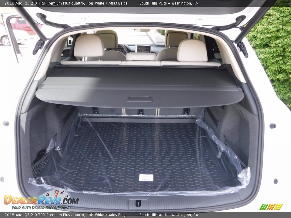 2018 Audi Q5 2.0 TFSI Premium Plus quattro Trunk Photo #35