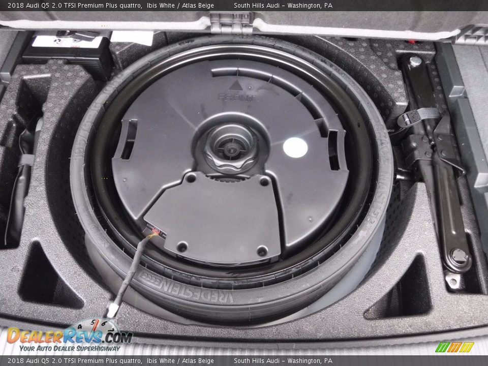 Tool Kit of 2018 Audi Q5 2.0 TFSI Premium Plus quattro Photo #36