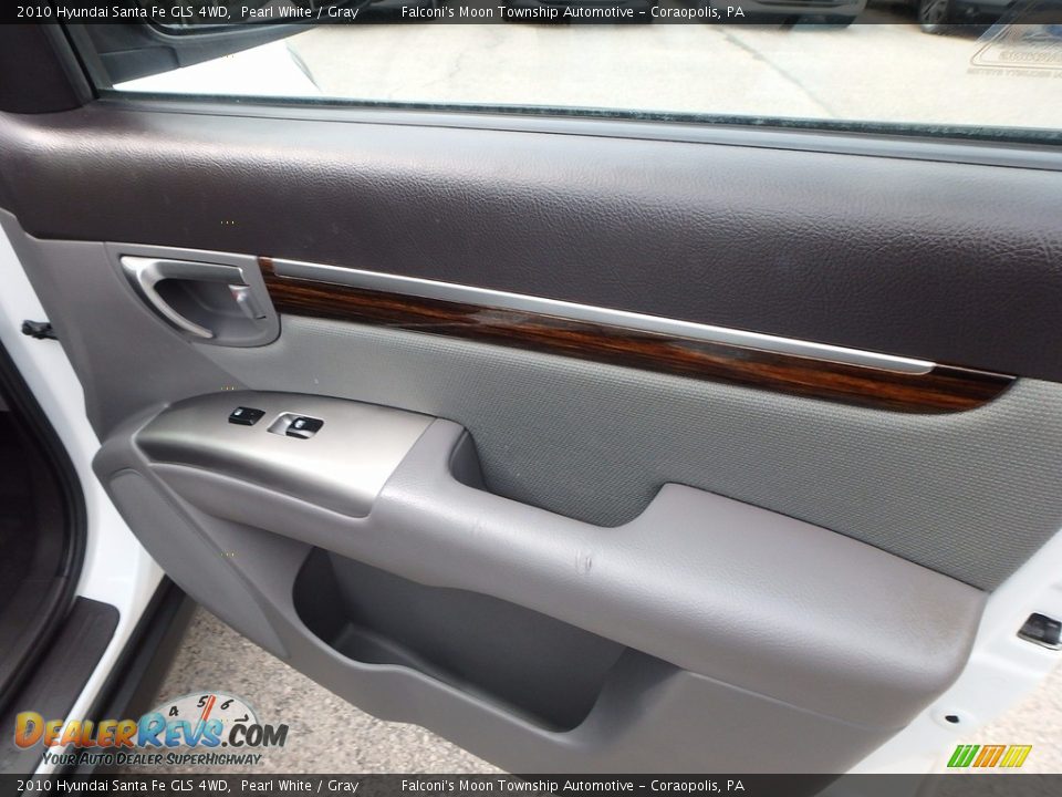 2010 Hyundai Santa Fe GLS 4WD Pearl White / Gray Photo #13