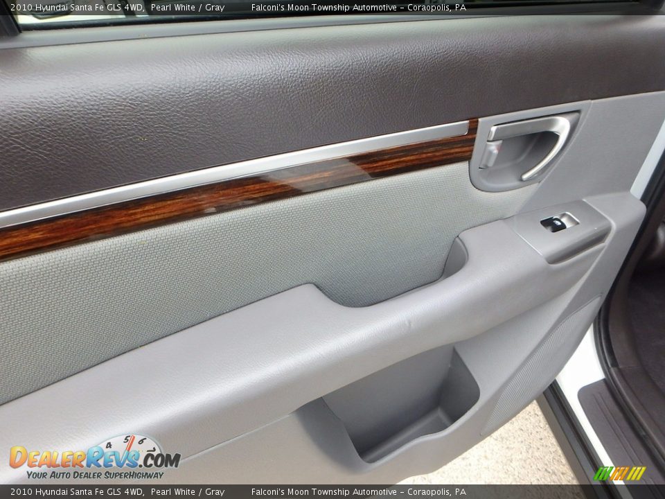 2010 Hyundai Santa Fe GLS 4WD Pearl White / Gray Photo #19