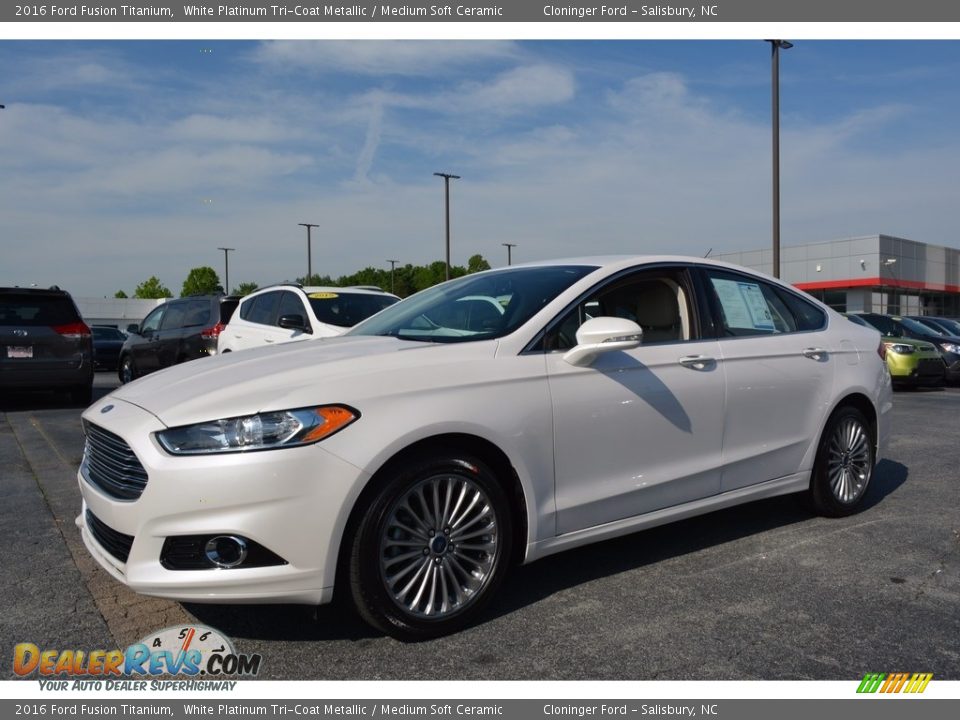2016 Ford Fusion Titanium White Platinum Tri-Coat Metallic / Medium Soft Ceramic Photo #6