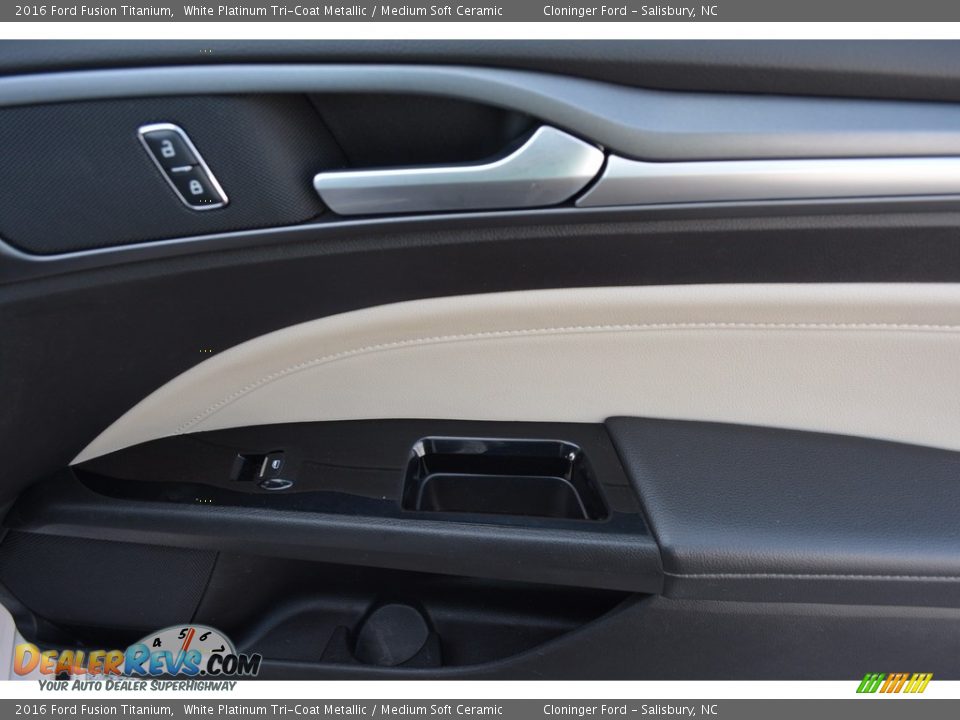 2016 Ford Fusion Titanium White Platinum Tri-Coat Metallic / Medium Soft Ceramic Photo #14