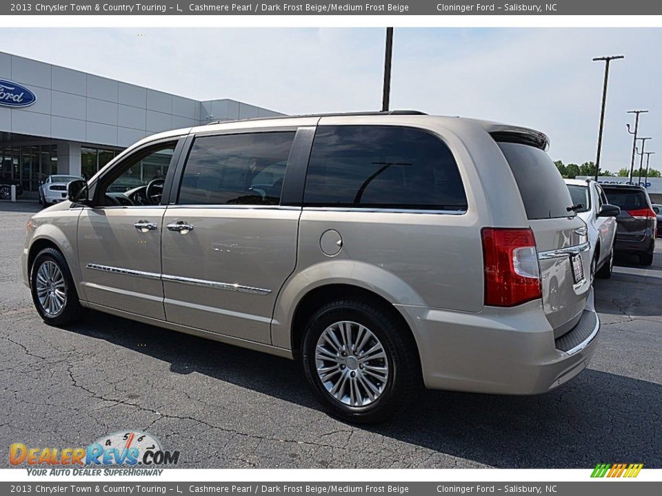 2013 Chrysler Town & Country Touring - L Cashmere Pearl / Dark Frost Beige/Medium Frost Beige Photo #31