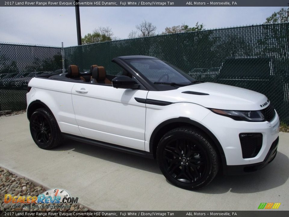 Front 3/4 View of 2017 Land Rover Range Rover Evoque Convertible HSE Dynamic Photo #1