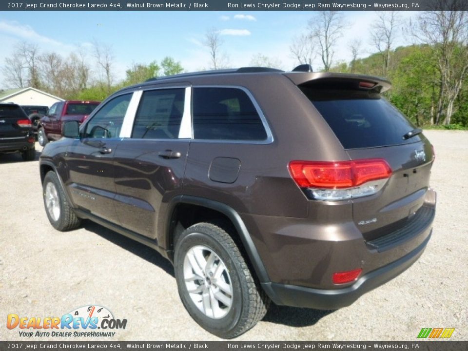 2017 Jeep Grand Cherokee Laredo 4x4 Walnut Brown Metallic / Black Photo #4