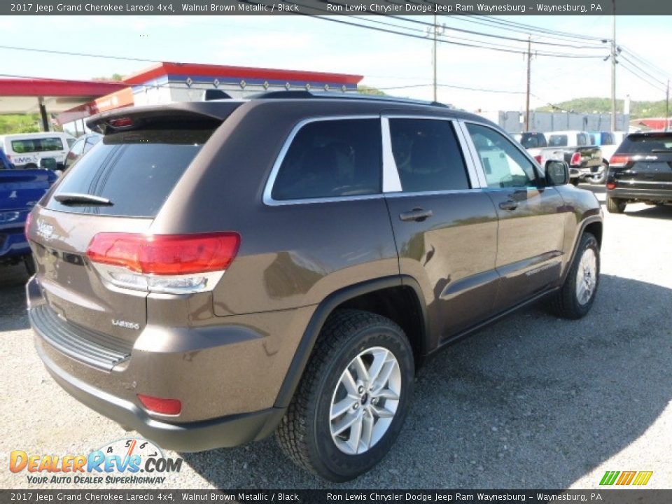 2017 Jeep Grand Cherokee Laredo 4x4 Walnut Brown Metallic / Black Photo #6