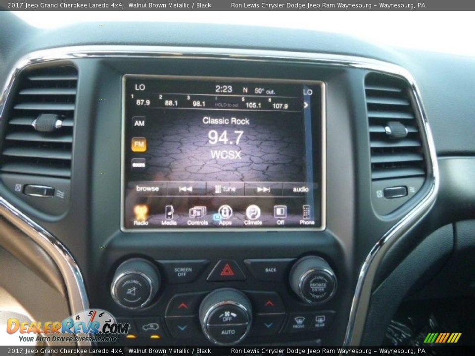 2017 Jeep Grand Cherokee Laredo 4x4 Walnut Brown Metallic / Black Photo #16