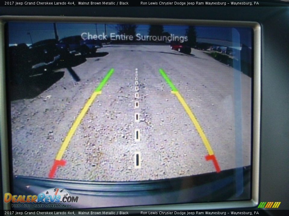 2017 Jeep Grand Cherokee Laredo 4x4 Walnut Brown Metallic / Black Photo #17