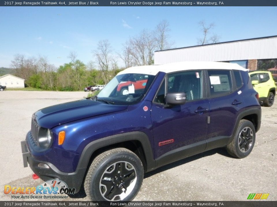 Front 3/4 View of 2017 Jeep Renegade Trailhawk 4x4 Photo #1