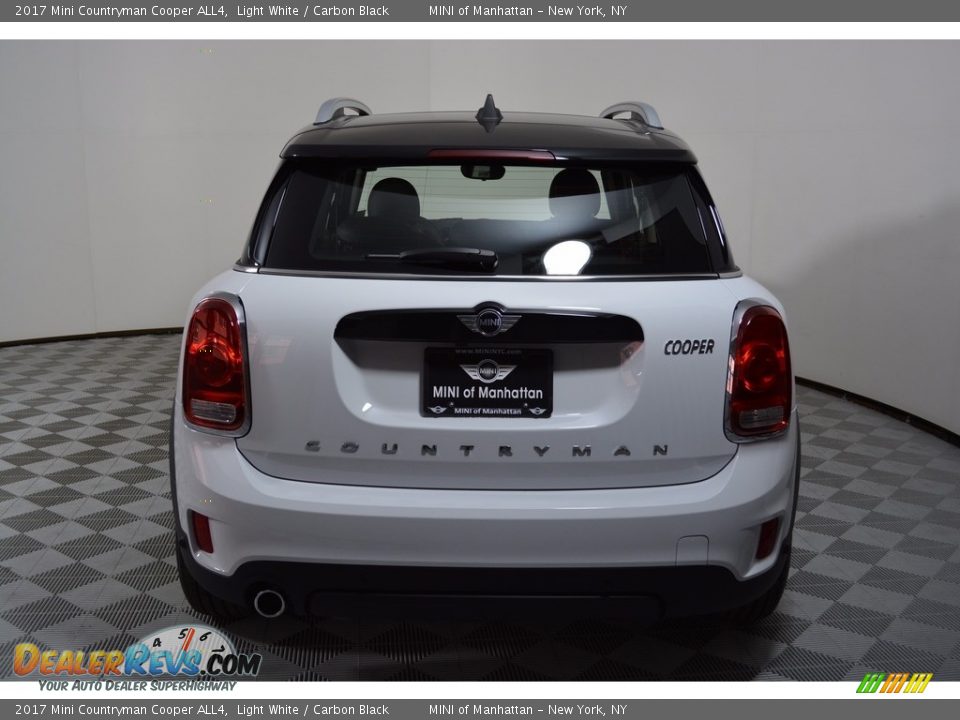 2017 Mini Countryman Cooper ALL4 Light White / Carbon Black Photo #5