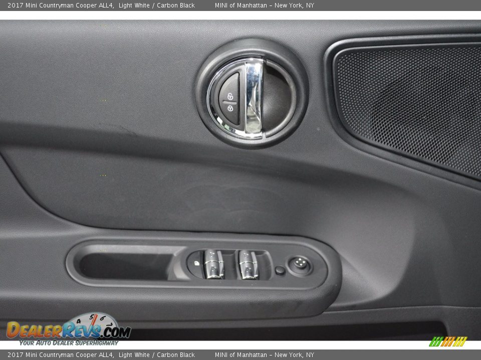 2017 Mini Countryman Cooper ALL4 Light White / Carbon Black Photo #7