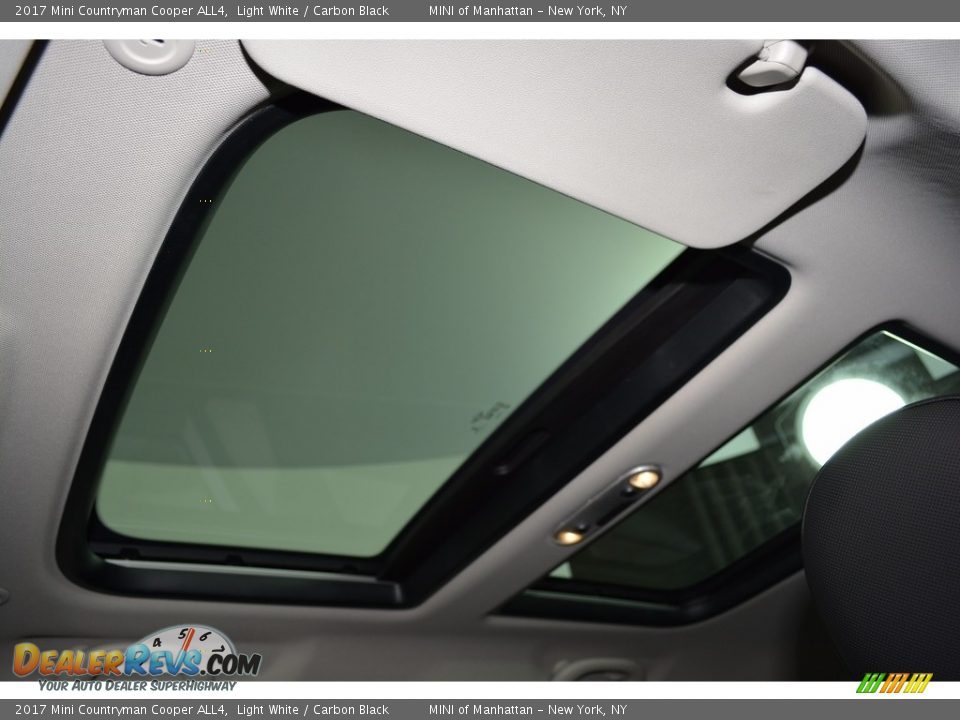 2017 Mini Countryman Cooper ALL4 Light White / Carbon Black Photo #10