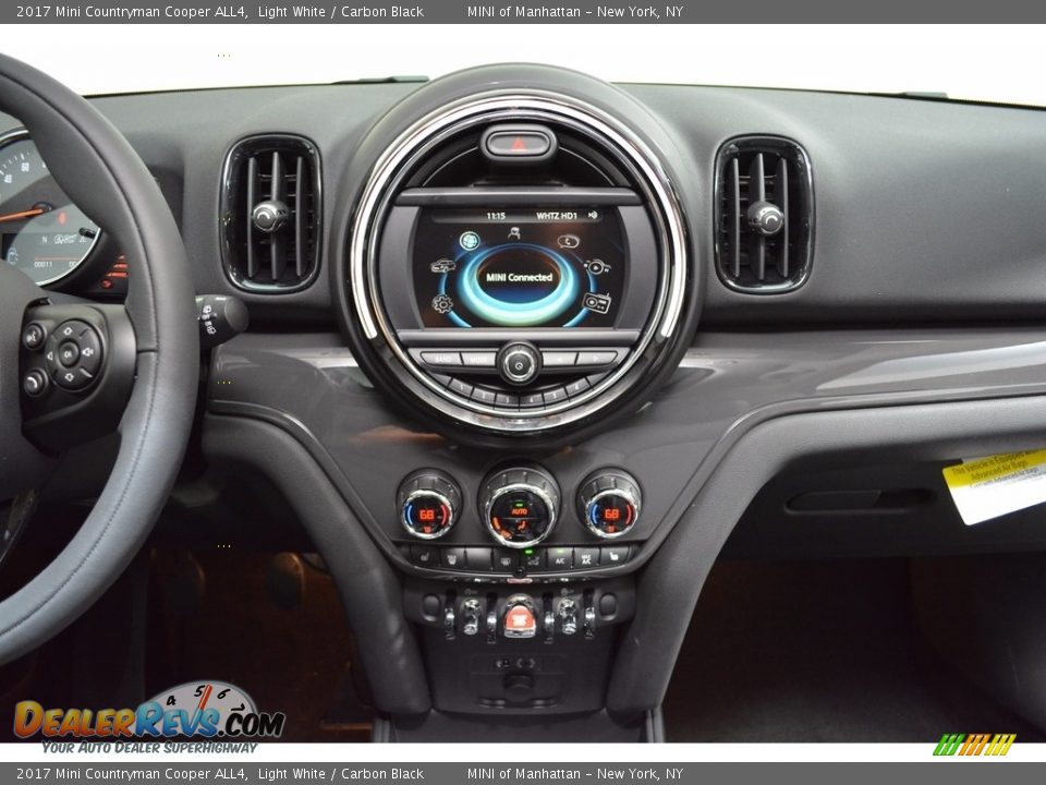2017 Mini Countryman Cooper ALL4 Light White / Carbon Black Photo #14