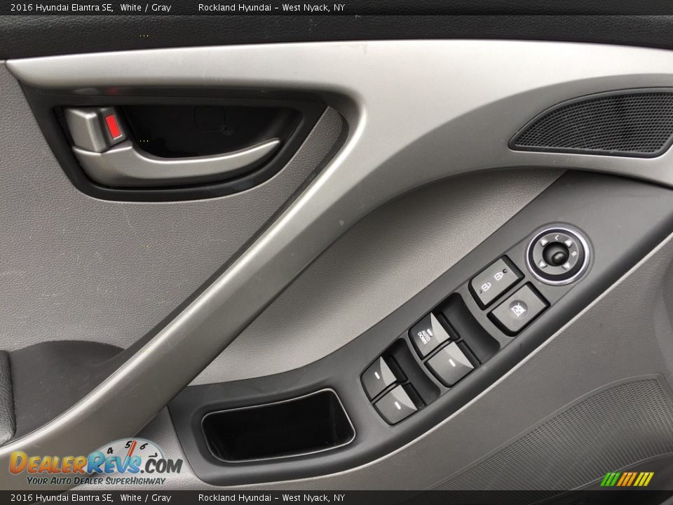 2016 Hyundai Elantra SE White / Gray Photo #8