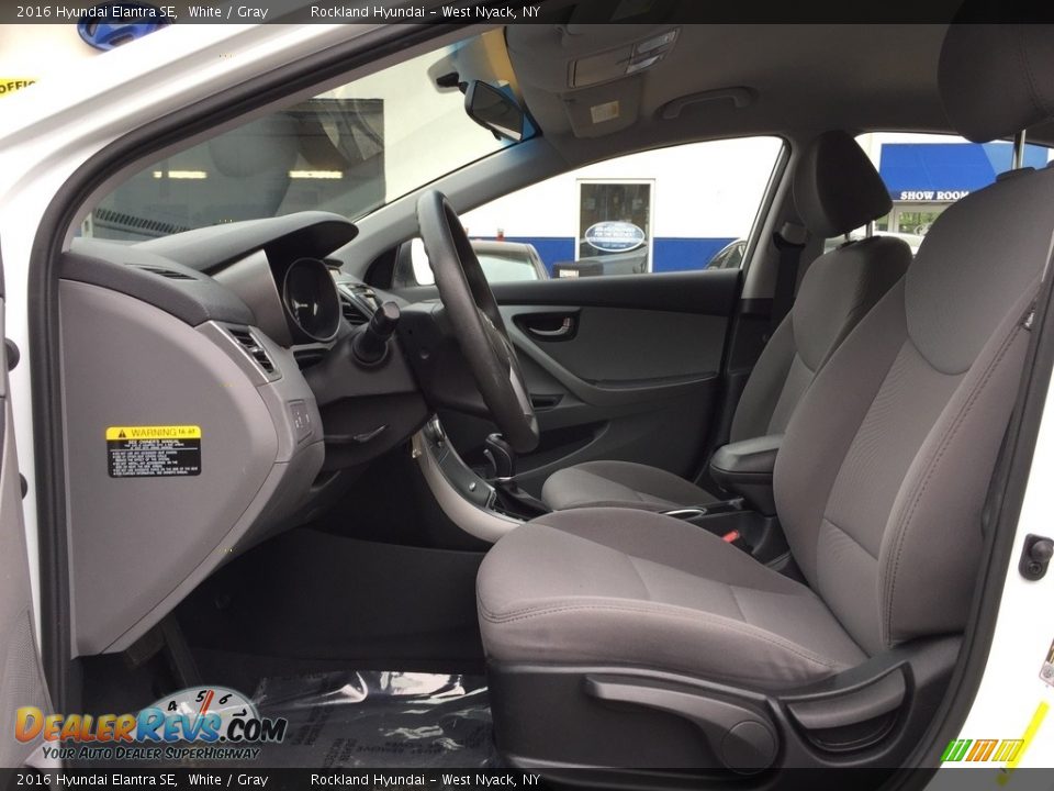 2016 Hyundai Elantra SE White / Gray Photo #10