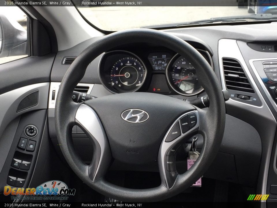 2016 Hyundai Elantra SE White / Gray Photo #16