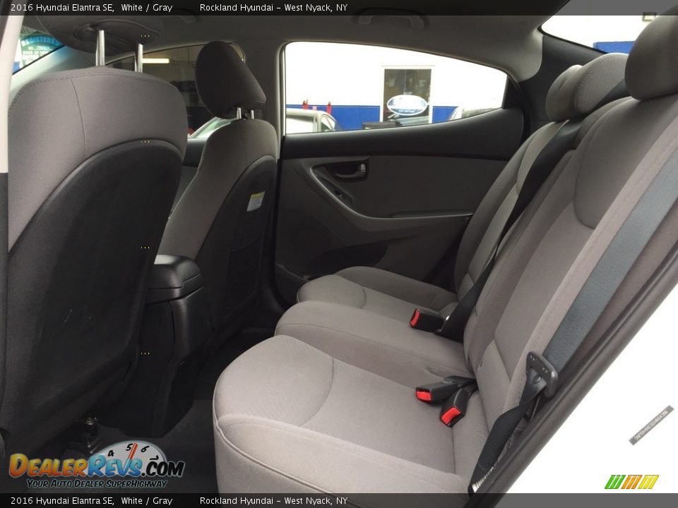 2016 Hyundai Elantra SE White / Gray Photo #19