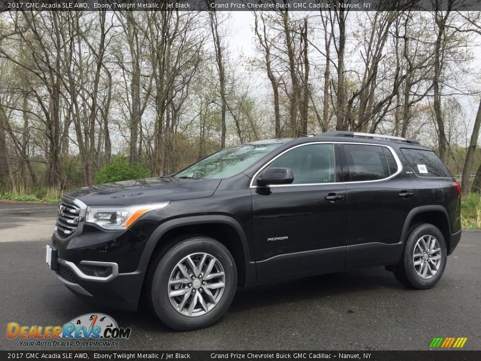 Front 3/4 View of 2017 GMC Acadia SLE AWD Photo #1