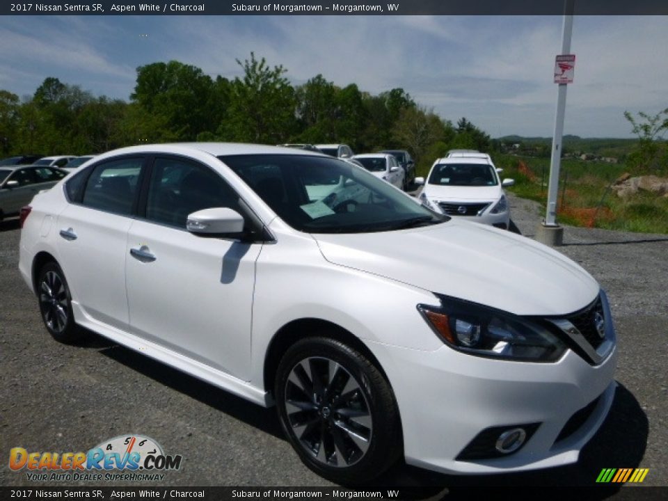 2017 Nissan Sentra SR Aspen White / Charcoal Photo #1