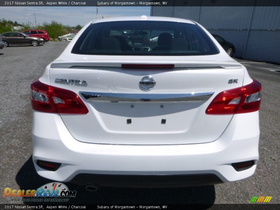 2017 Nissan Sentra SR Aspen White / Charcoal Photo #8