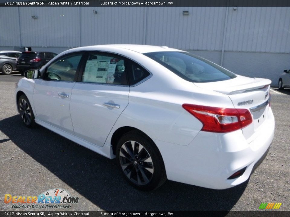 2017 Nissan Sentra SR Aspen White / Charcoal Photo #9