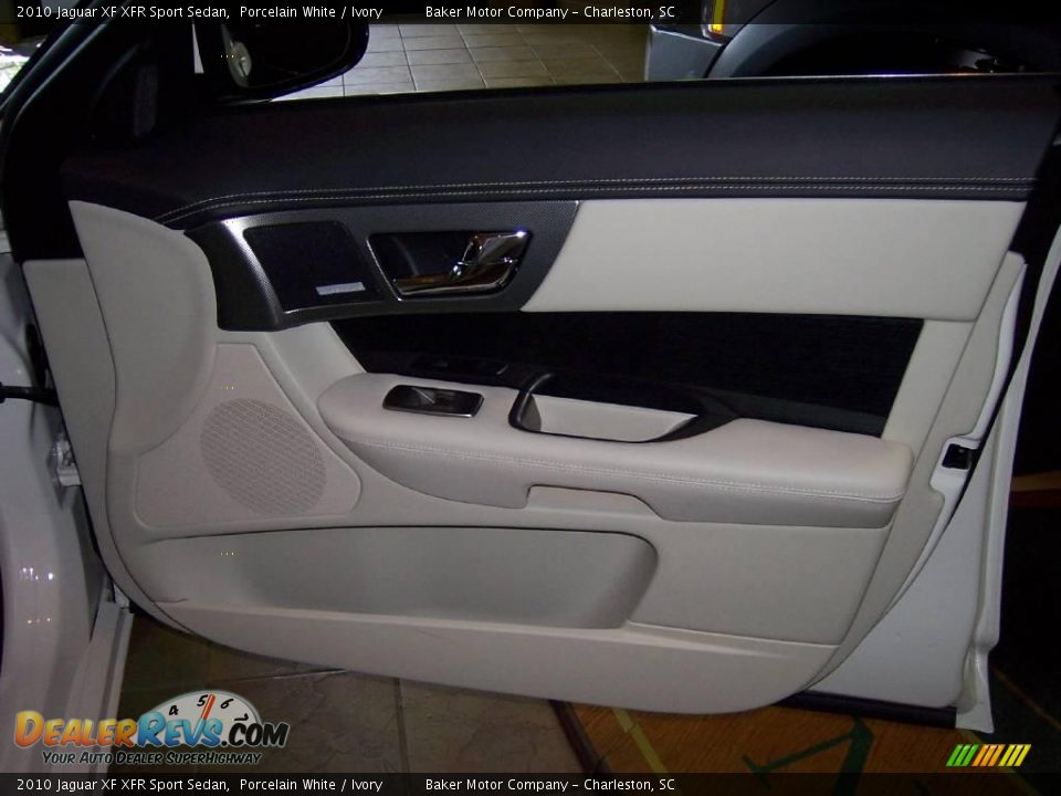 2010 Jaguar XF XFR Sport Sedan Porcelain White / Ivory Photo #10