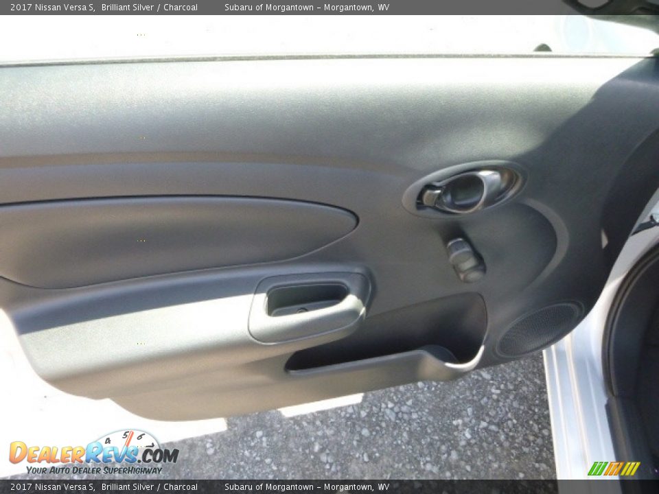 2017 Nissan Versa S Brilliant Silver / Charcoal Photo #14