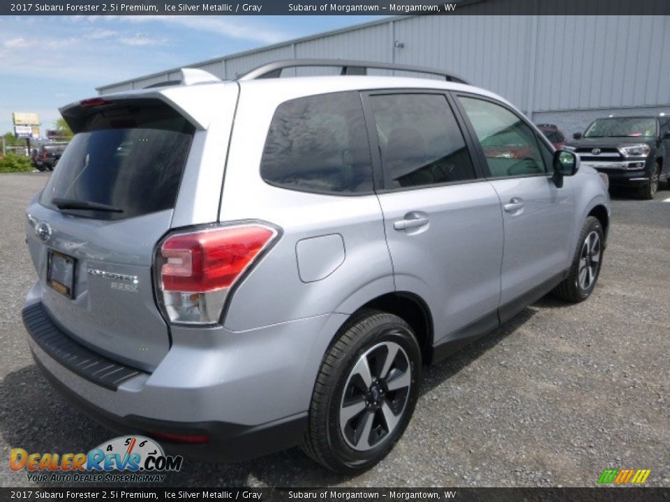2017 Subaru Forester 2.5i Premium Ice Silver Metallic / Gray Photo #7