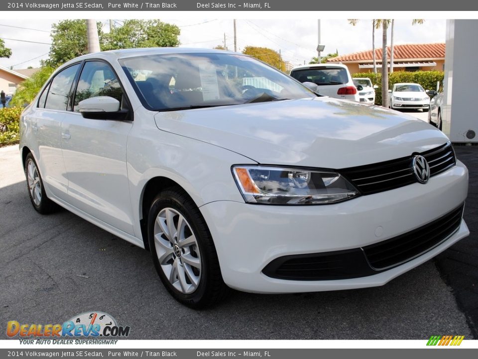 2014 Volkswagen Jetta SE Sedan Pure White / Titan Black Photo #2