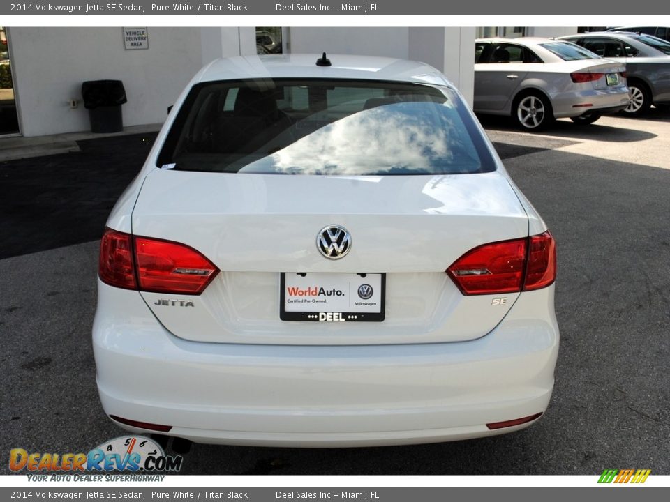 2014 Volkswagen Jetta SE Sedan Pure White / Titan Black Photo #8