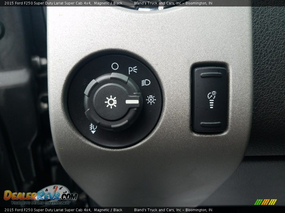 2015 Ford F250 Super Duty Lariat Super Cab 4x4 Magnetic / Black Photo #23