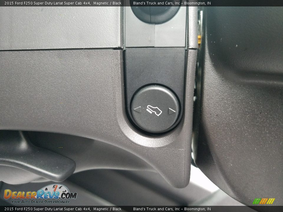 2015 Ford F250 Super Duty Lariat Super Cab 4x4 Magnetic / Black Photo #24