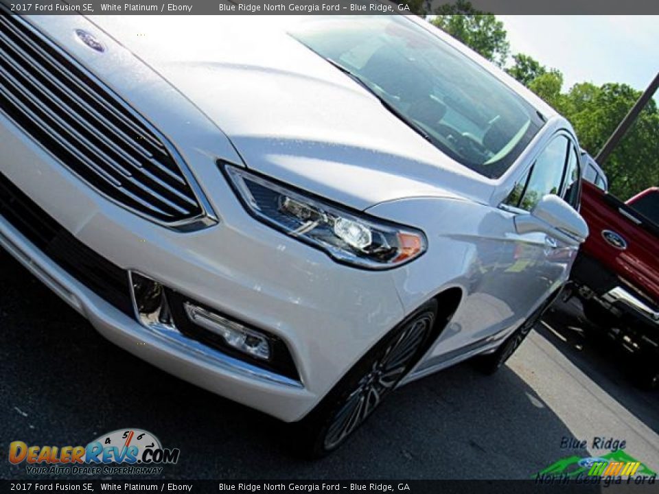 2017 Ford Fusion SE White Platinum / Ebony Photo #33