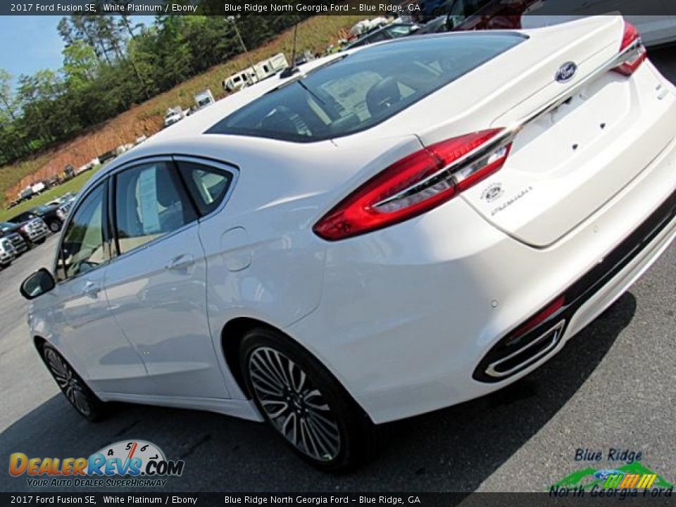 2017 Ford Fusion SE White Platinum / Ebony Photo #36