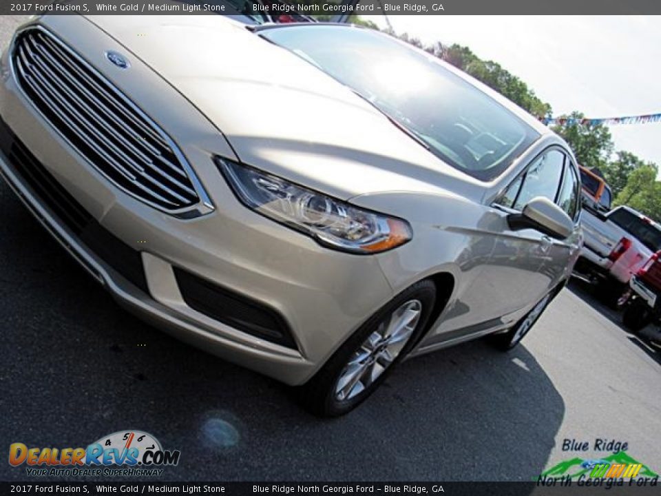 2017 Ford Fusion S White Gold / Medium Light Stone Photo #30