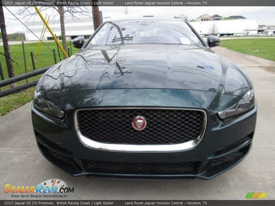 2017 Jaguar XE 25t Premium British Racing Green / Light Oyster Photo #9