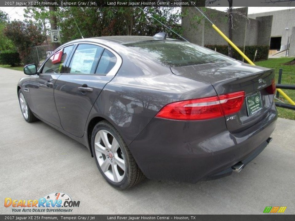 2017 Jaguar XE 25t Premium Tempest Gray / Jet Photo #12
