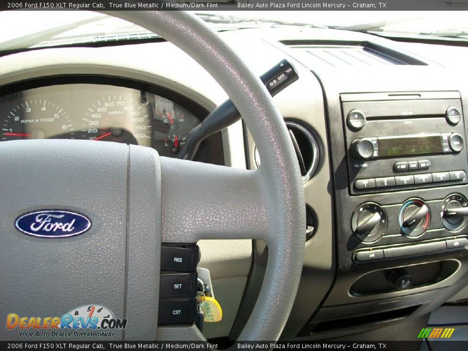 2006 Ford F150 XLT Regular Cab True Blue Metallic / Medium/Dark Flint Photo #3