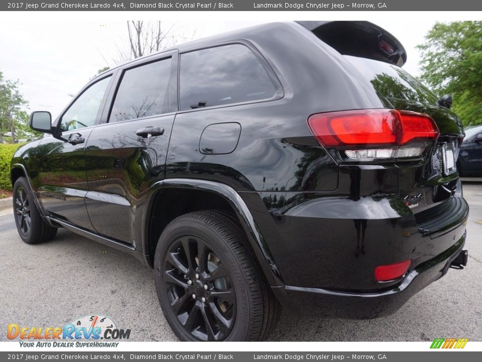 2017 Jeep Grand Cherokee Laredo 4x4 Diamond Black Crystal Pearl / Black Photo #2