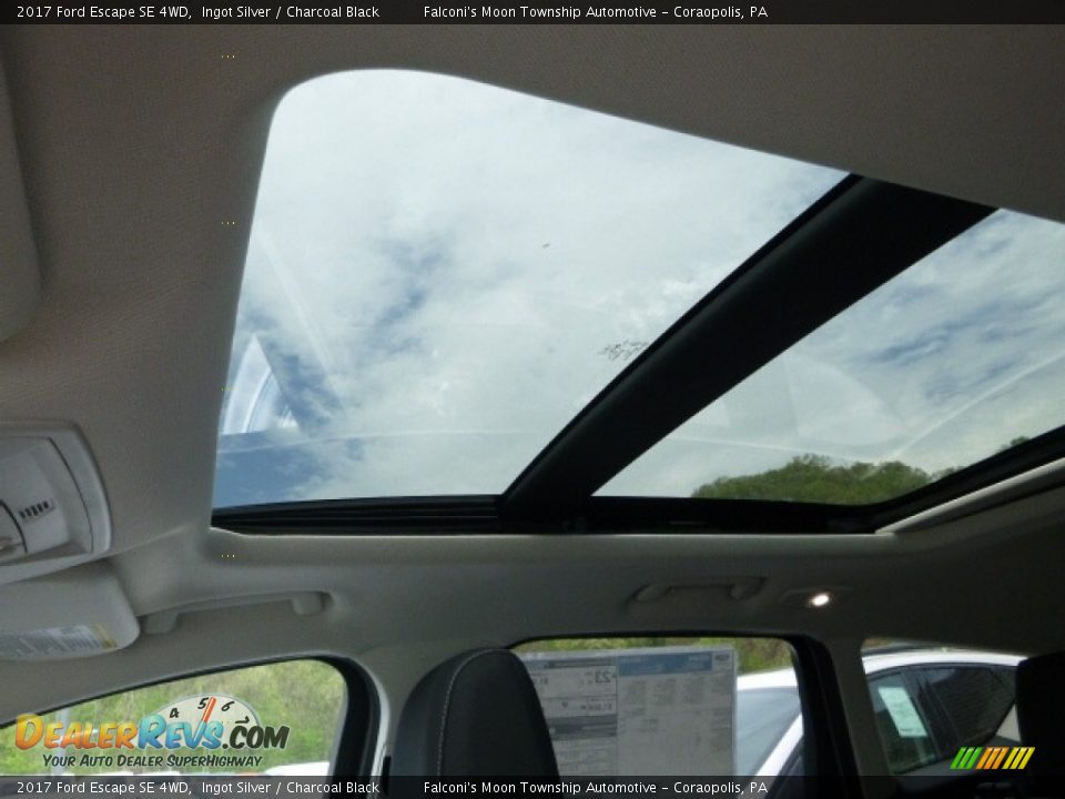 2017 Ford Escape SE 4WD Ingot Silver / Charcoal Black Photo #12