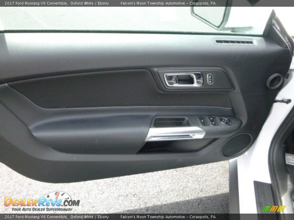 2017 Ford Mustang V6 Convertible Oxford White / Ebony Photo #10