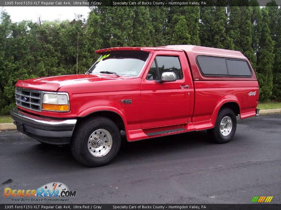 1995 Ford F150 XLT Regular Cab 4x4 Ultra Red / Gray Photo #1