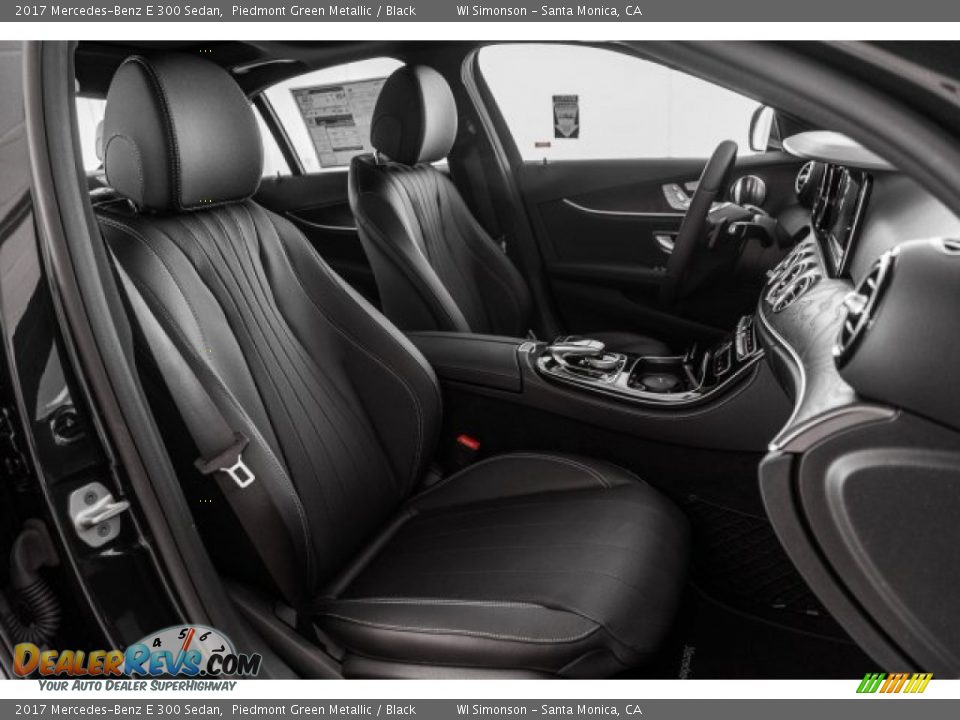2017 Mercedes-Benz E 300 Sedan Piedmont Green Metallic / Black Photo #2