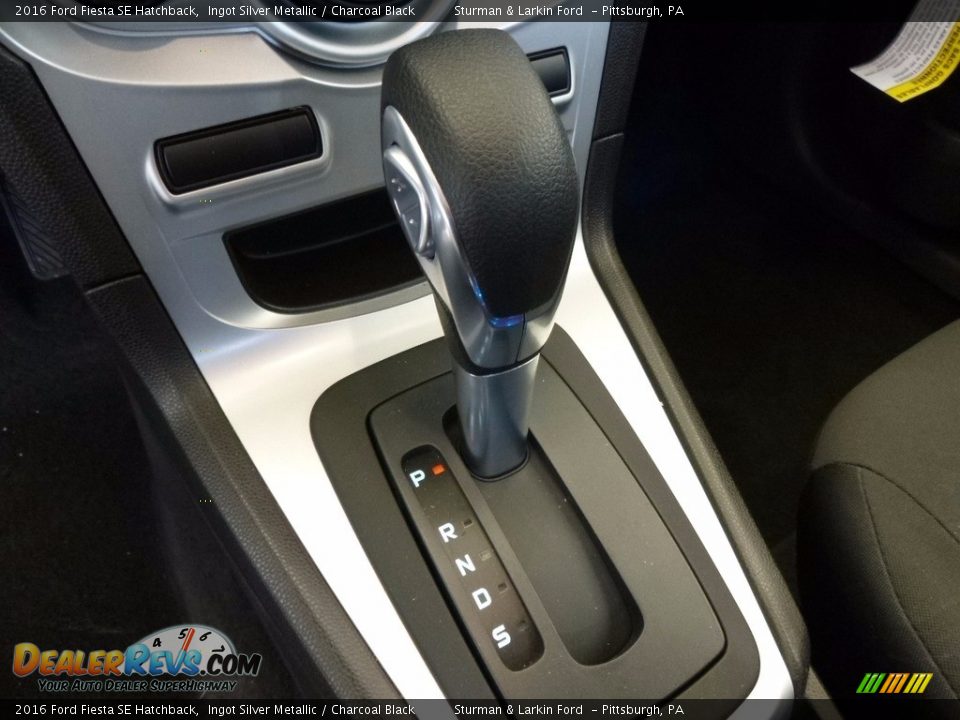 2016 Ford Fiesta SE Hatchback Ingot Silver Metallic / Charcoal Black Photo #9