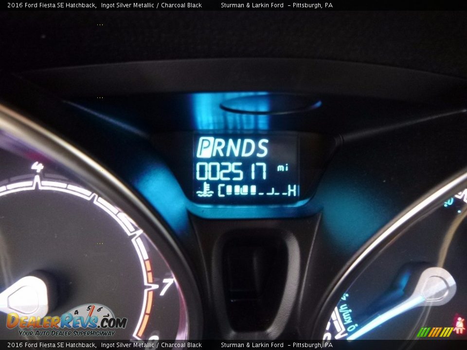2016 Ford Fiesta SE Hatchback Ingot Silver Metallic / Charcoal Black Photo #12