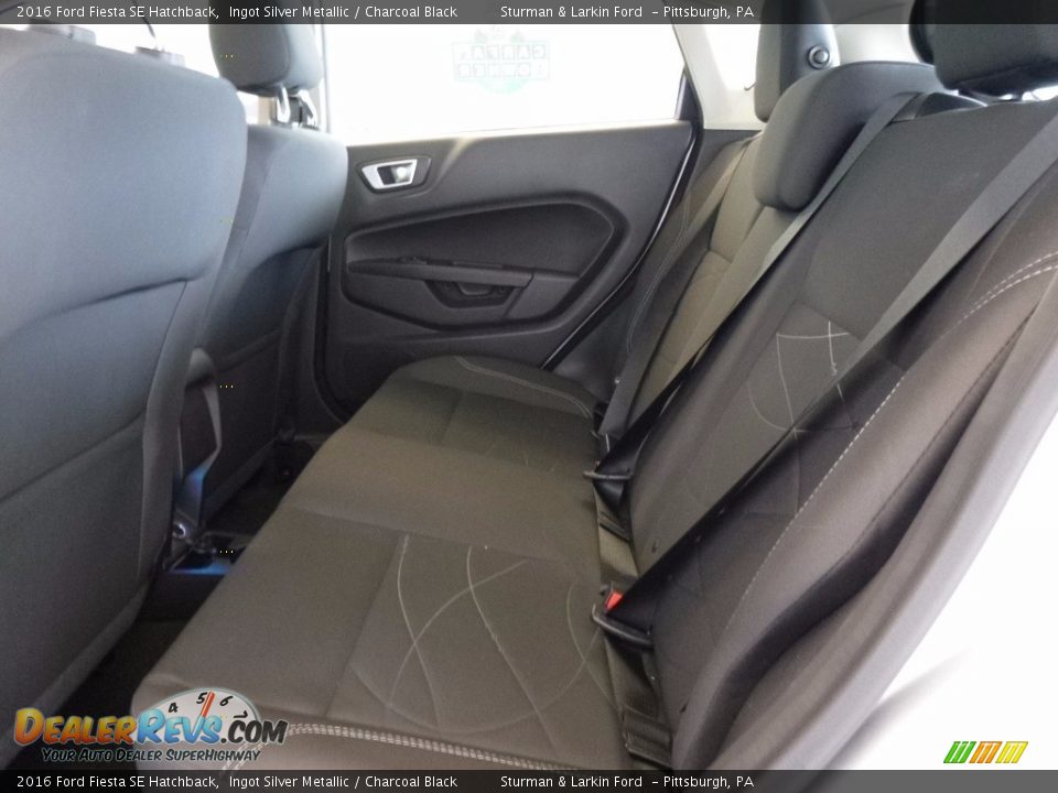 2016 Ford Fiesta SE Hatchback Ingot Silver Metallic / Charcoal Black Photo #14