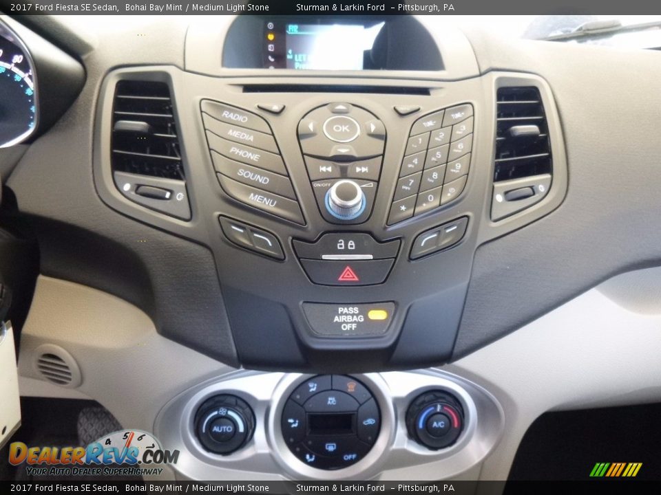 Controls of 2017 Ford Fiesta SE Sedan Photo #14