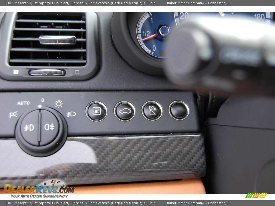 Controls of 2007 Maserati Quattroporte DuoSelect Photo #26